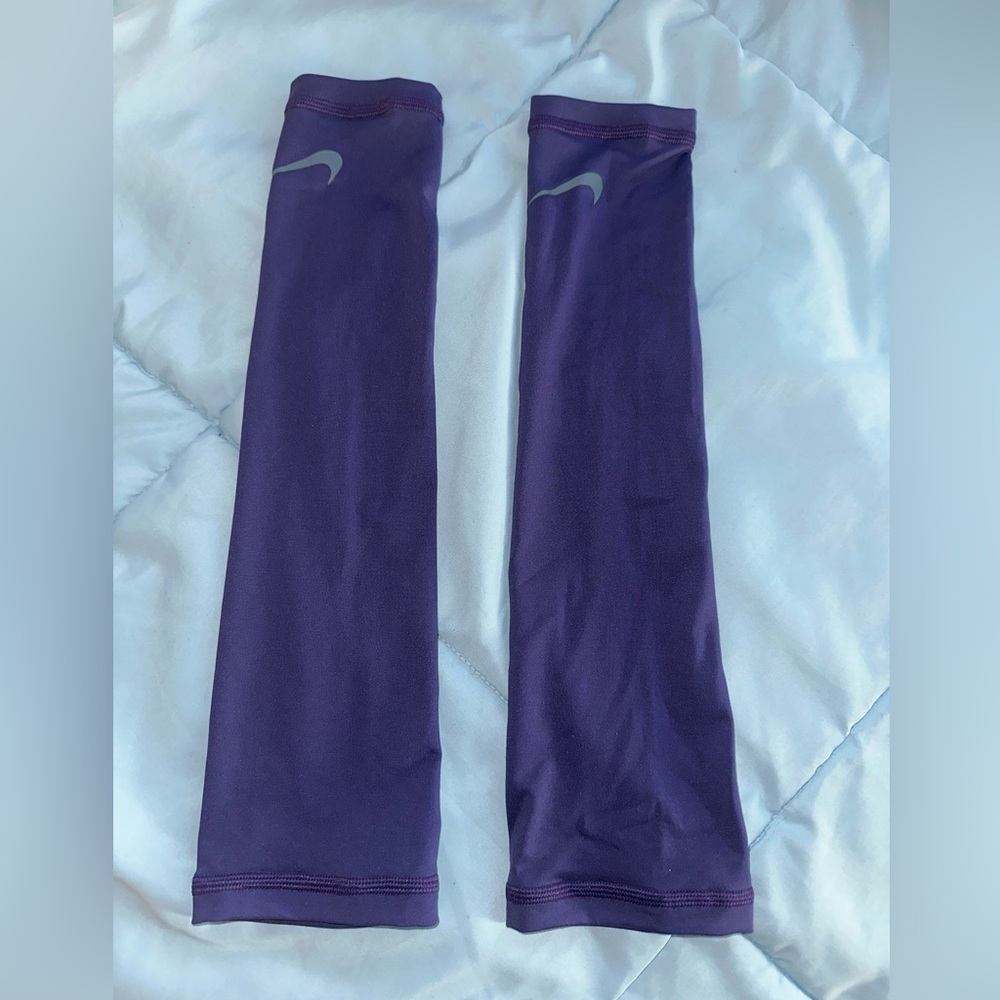 Nike sleeves 2/$6